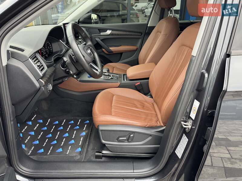 Внедорожник / Кроссовер Audi Q5 2021 в Ровно