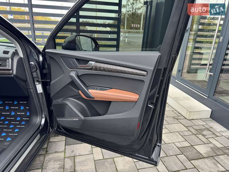 Внедорожник / Кроссовер Audi Q5 2021 в Ровно