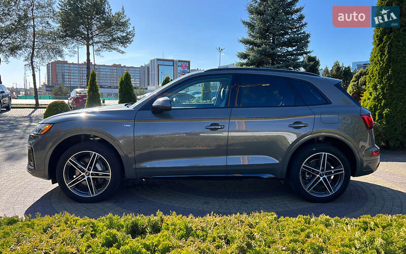 Позашляховик / Кросовер Audi Q5 2022 в Львові