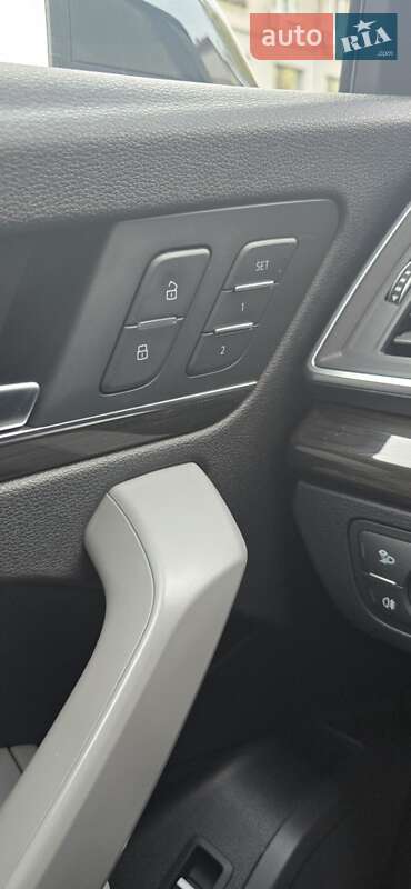 Позашляховик / Кросовер Audi Q5 2018 в Дніпрі фото 17 Позашляховик / Кросовер Audi Q5 2018 в Дніпрі