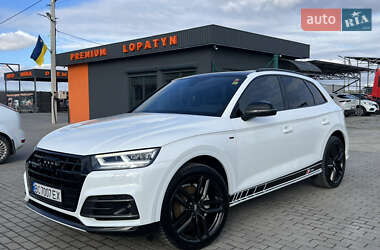 Внедорожник / Кроссовер Audi Q5 2018 в Лопатине