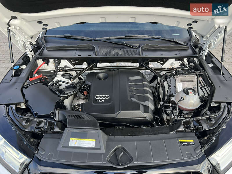 Позашляховик / Кросовер Audi Q5 2018 в Лопатині фото 13 Позашляховик / Кросовер Audi Q5 2018 в Лопатині