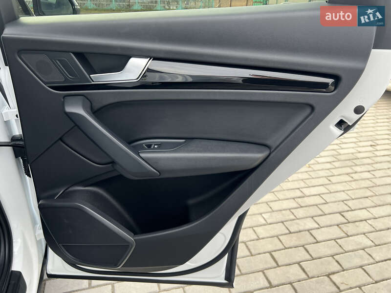 Позашляховик / Кросовер Audi Q5 2018 в Лопатині фото 26 Позашляховик / Кросовер Audi Q5 2018 в Лопатині