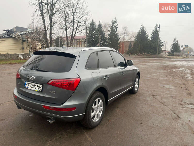 Внедорожник / Кроссовер Audi Q5 2011 в Золочеве