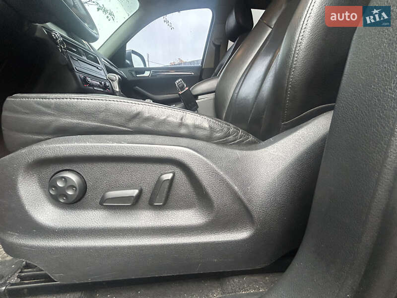 Внедорожник / Кроссовер Audi Q5 2011 в Золочеве