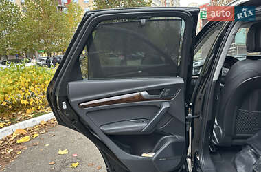 Позашляховик / Кросовер Audi Q5 2019 в Києві