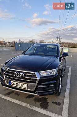 Позашляховик / Кросовер Audi Q5 2017 в Києві