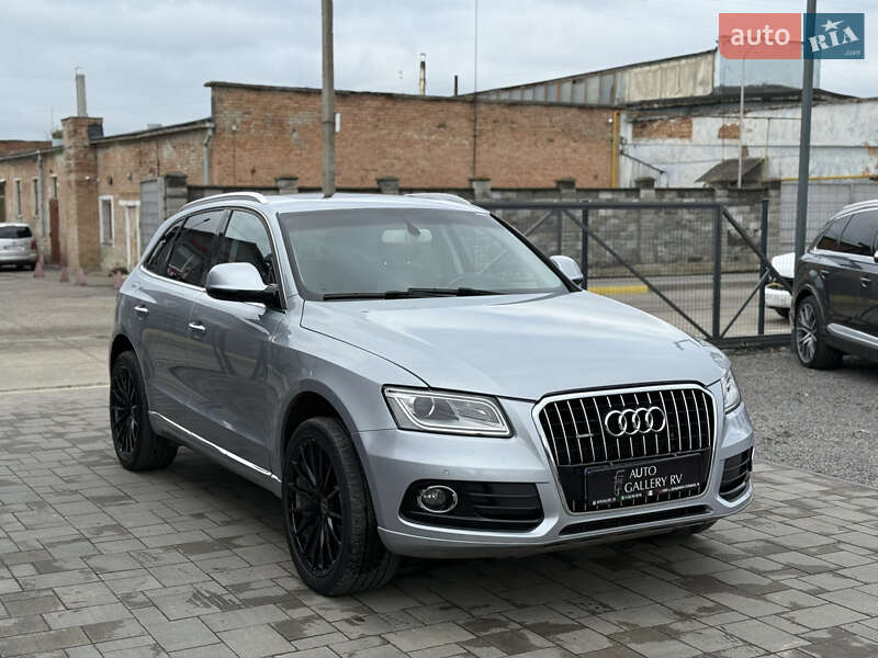 Позашляховик / Кросовер Audi Q5 2015 в Рівному