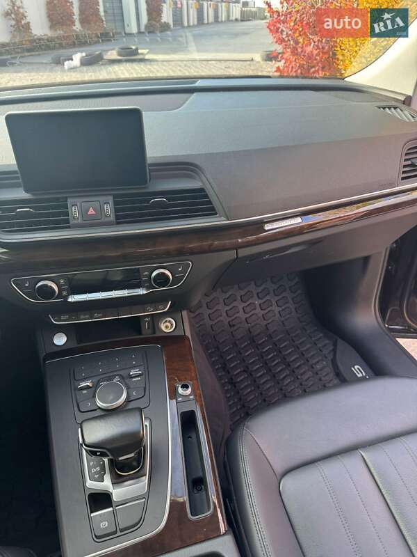 Внедорожник / Кроссовер Audi Q5 2019 в Львове фото 27 Внедорожник / Кроссовер Audi Q5 2019 в Львове