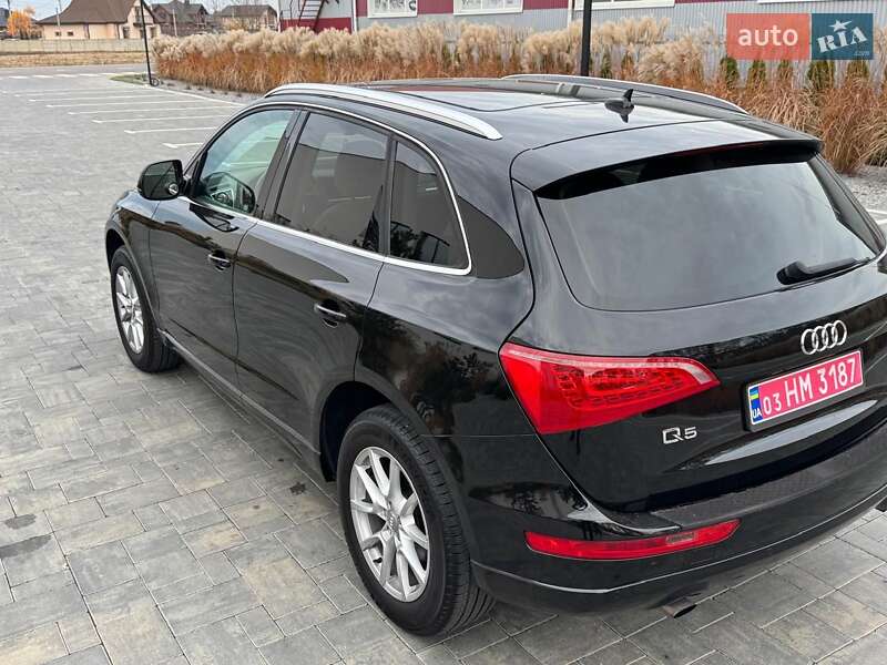 Позашляховик / Кросовер Audi Q5 2011 в Луцьку