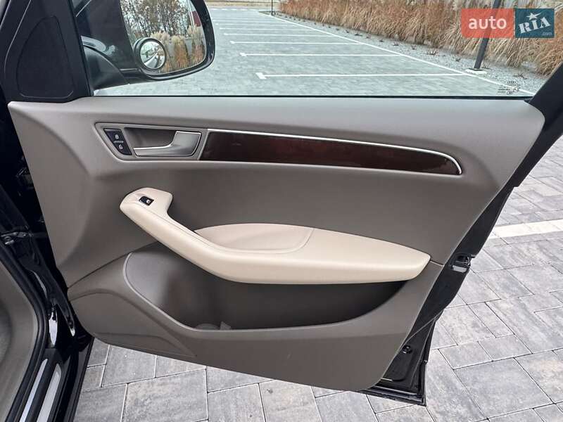 Позашляховик / Кросовер Audi Q5 2011 в Луцьку