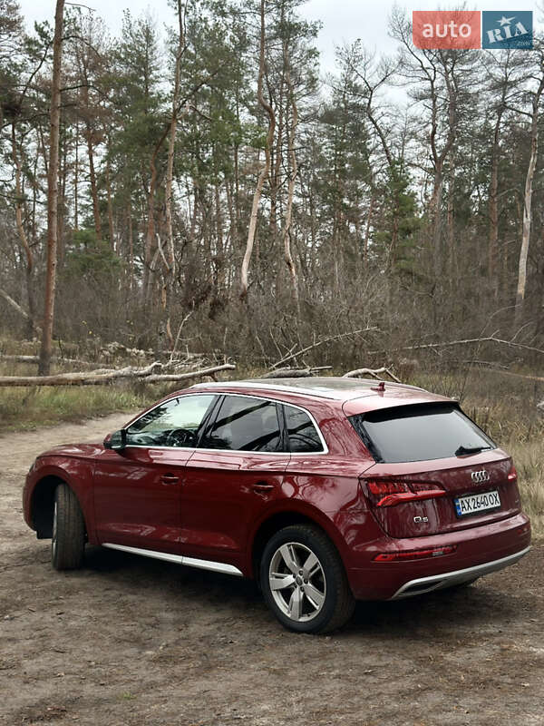 Позашляховик / Кросовер Audi Q5 2019 в Харкові
