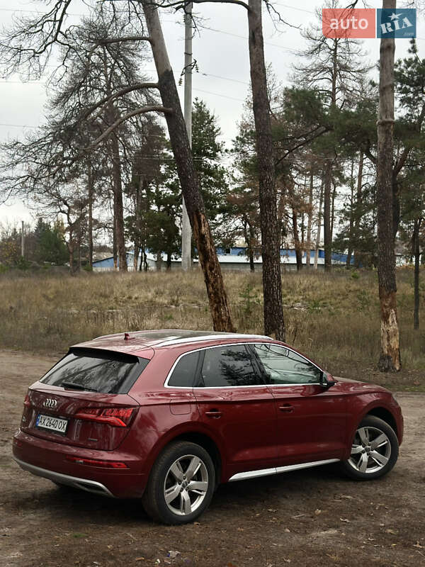 Позашляховик / Кросовер Audi Q5 2019 в Харкові