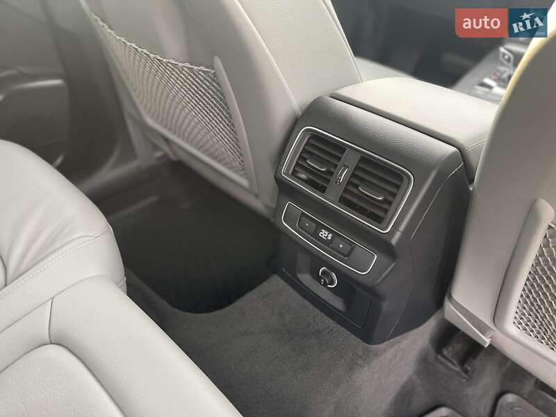 Внедорожник / Кроссовер Audi Q5 2017 в Киеве