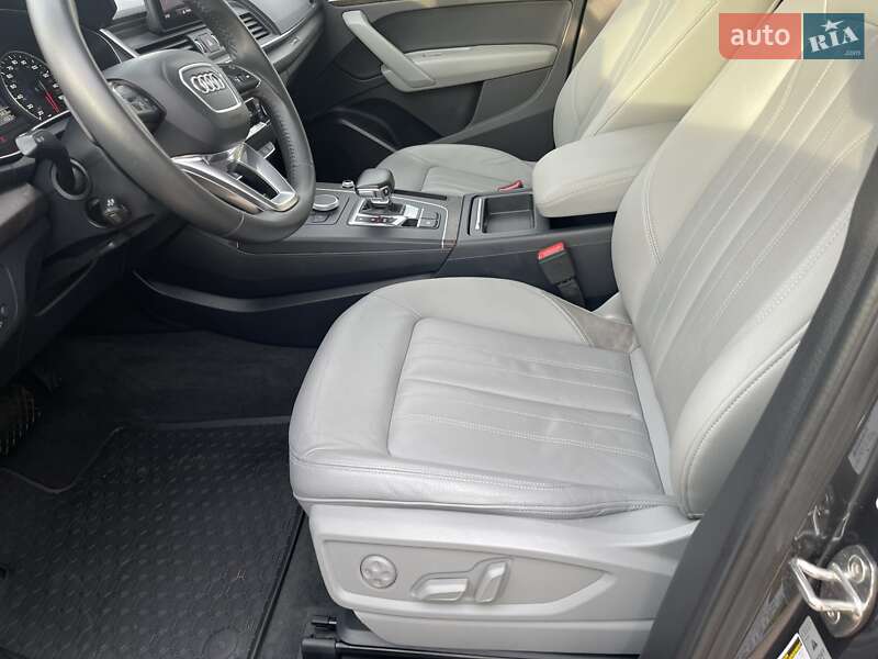 Внедорожник / Кроссовер Audi Q5 2017 в Киеве