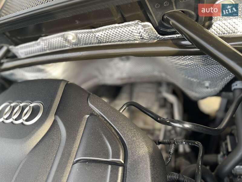 Внедорожник / Кроссовер Audi Q5 2017 в Киеве