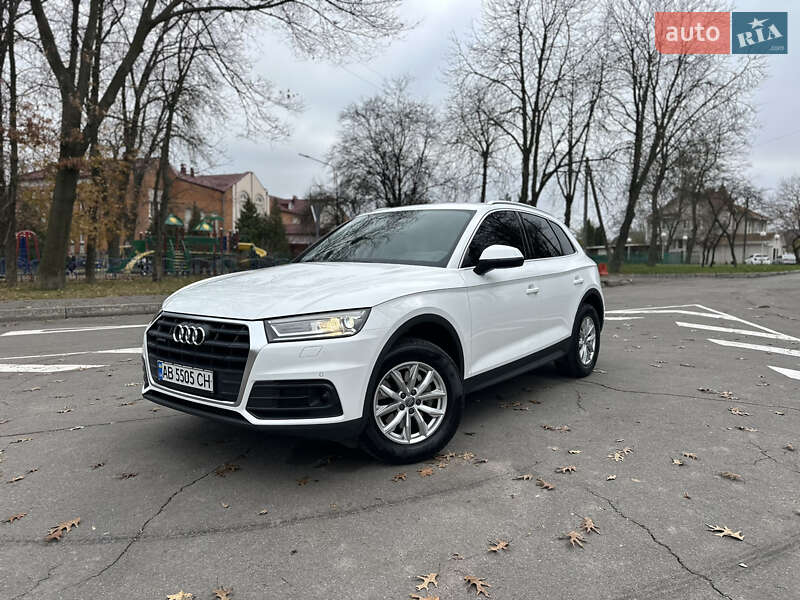 Позашляховик / Кросовер Audi Q5 2018 в Вінниці