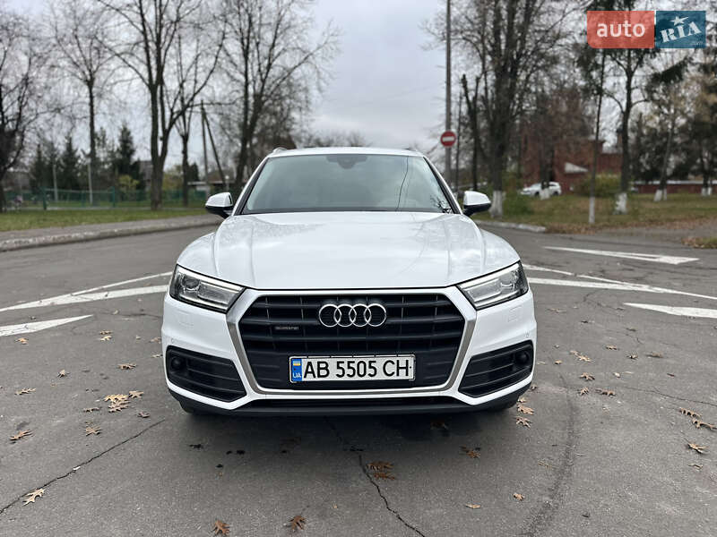 Позашляховик / Кросовер Audi Q5 2018 в Вінниці