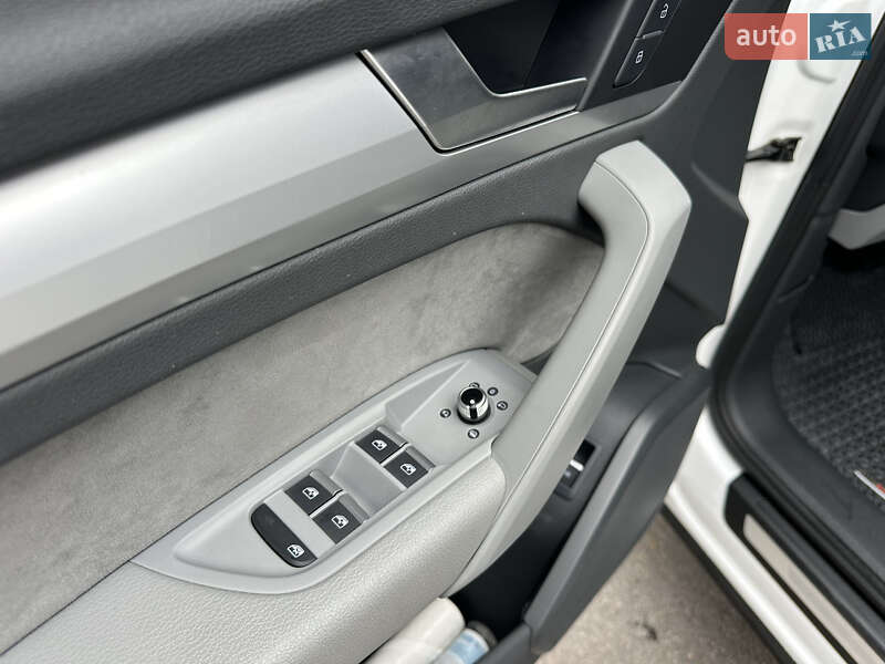 Позашляховик / Кросовер Audi Q5 2018 в Вінниці