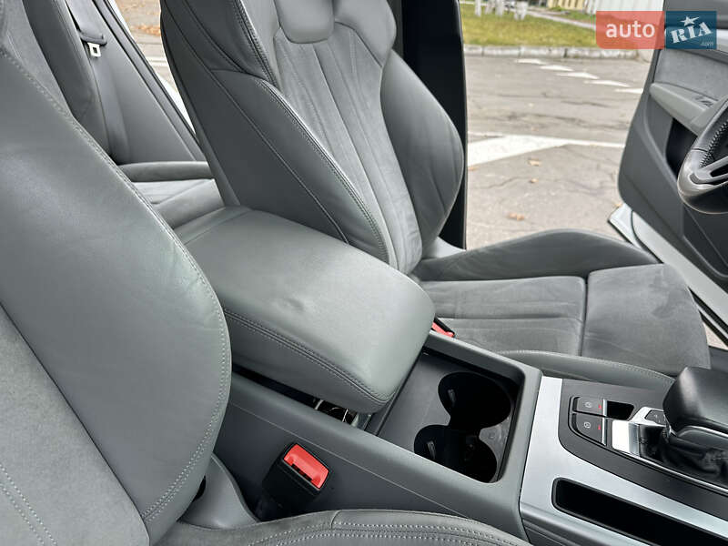 Позашляховик / Кросовер Audi Q5 2018 в Вінниці