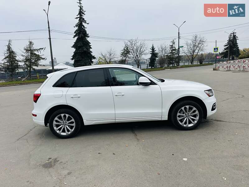 Внедорожник / Кроссовер Audi Q5 2013 в Тернополе