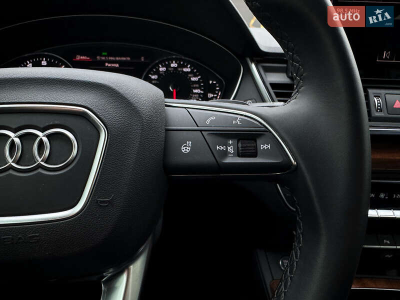 Позашляховик / Кросовер Audi Q5 2022 в Києві