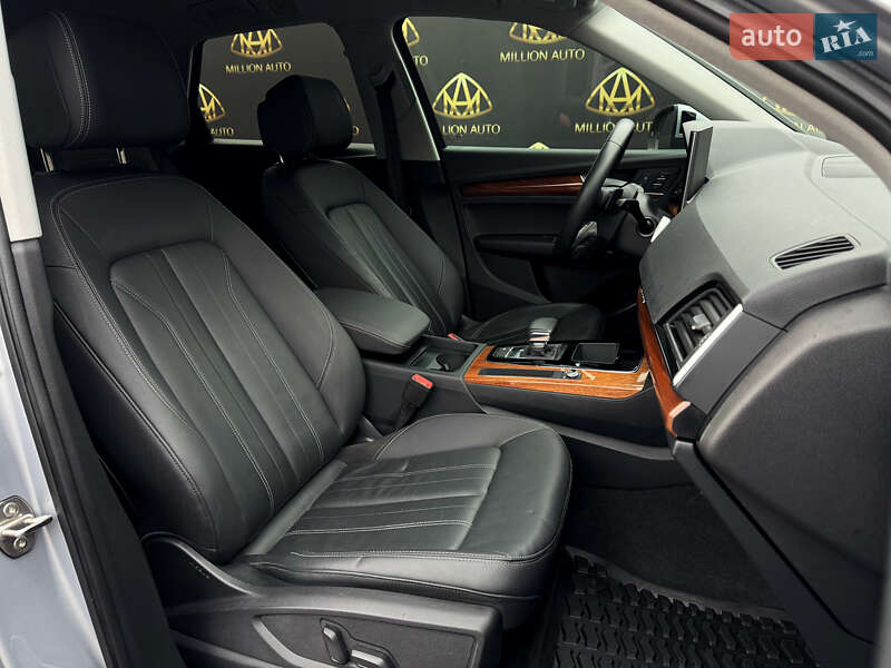 Позашляховик / Кросовер Audi Q5 2022 в Києві