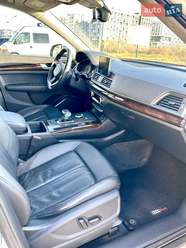 Внедорожник / Кроссовер Audi Q5 2019 в Львове