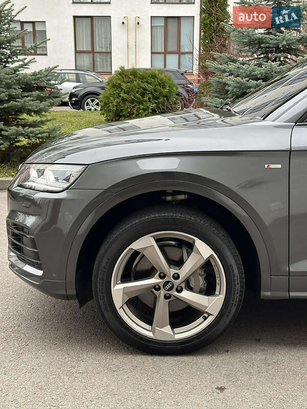 Внедорожник / Кроссовер Audi Q5 2020 в Киеве фото 13 Внедорожник / Кроссовер Audi Q5 2020 в Киеве