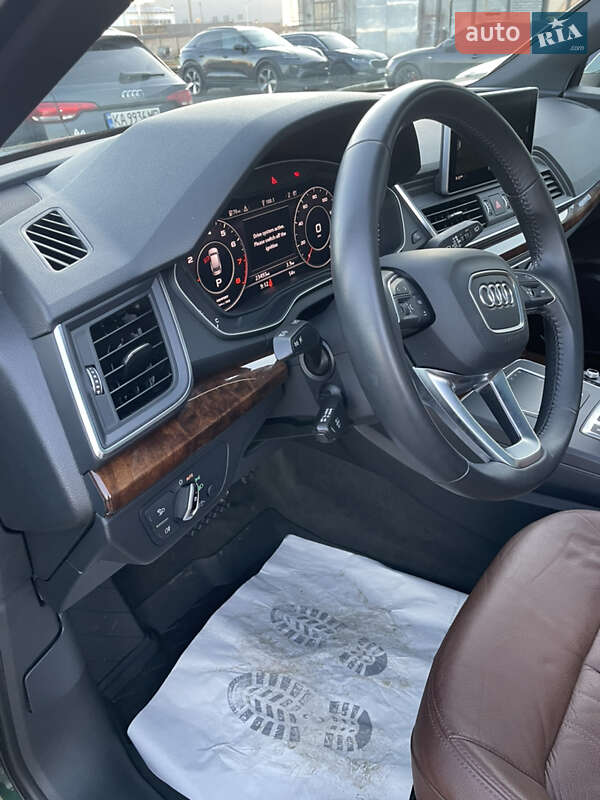 Позашляховик / Кросовер Audi Q5 2018 в Луцьку фото 25 Позашляховик / Кросовер Audi Q5 2018 в Луцьку