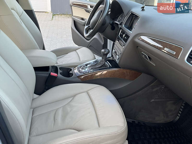 Позашляховик / Кросовер Audi Q5 2015 в Львові фото 32 Позашляховик / Кросовер Audi Q5 2015 в Львові