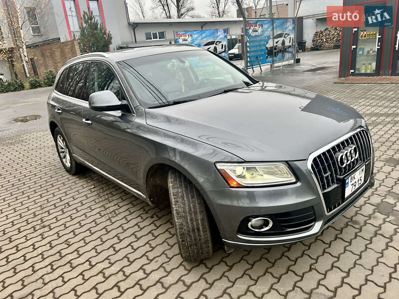 Позашляховик / Кросовер Audi Q5 2016 в Чернівцях