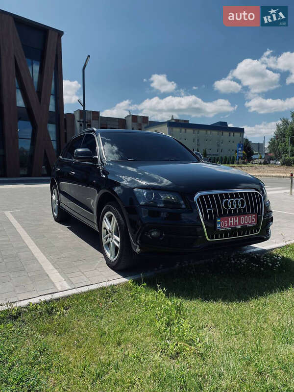 Позашляховик / Кросовер Audi Q5 2014 в Ратному