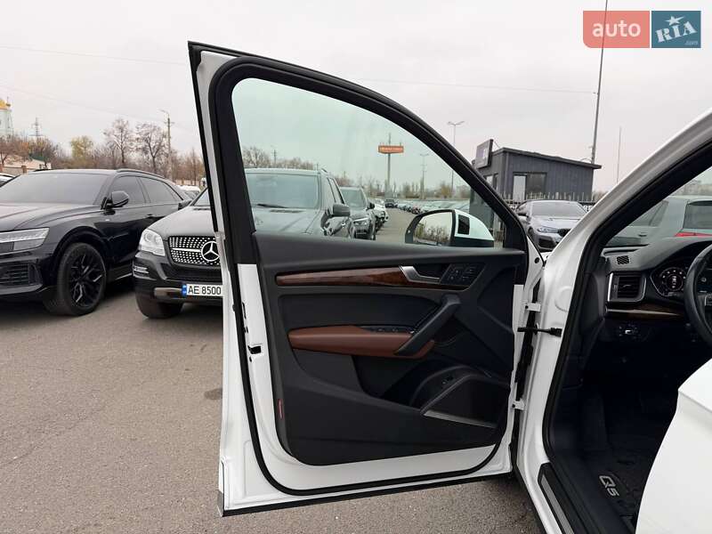 Позашляховик / Кросовер Audi Q5 2018 в Кривому Розі