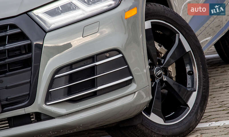 Внедорожник / Кроссовер Audi Q5 2020 в Нововолынске