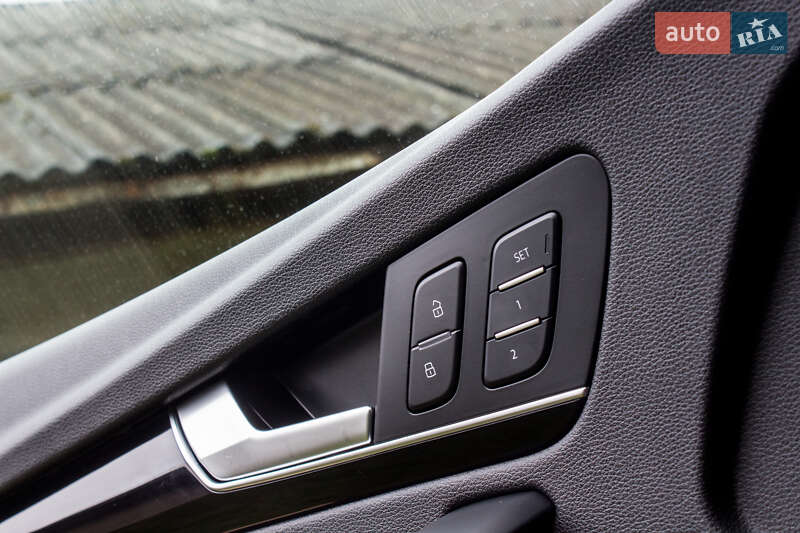 Внедорожник / Кроссовер Audi Q5 2020 в Нововолынске