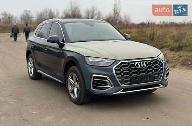 Внедорожник / Кроссовер Audi Q5 2021 в Киеве
