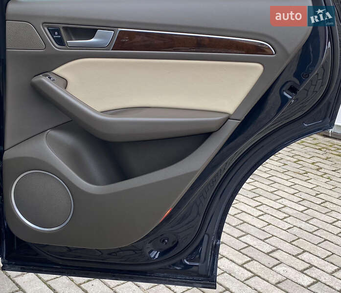 Позашляховик / Кросовер Audi Q5 2015 в Рівному