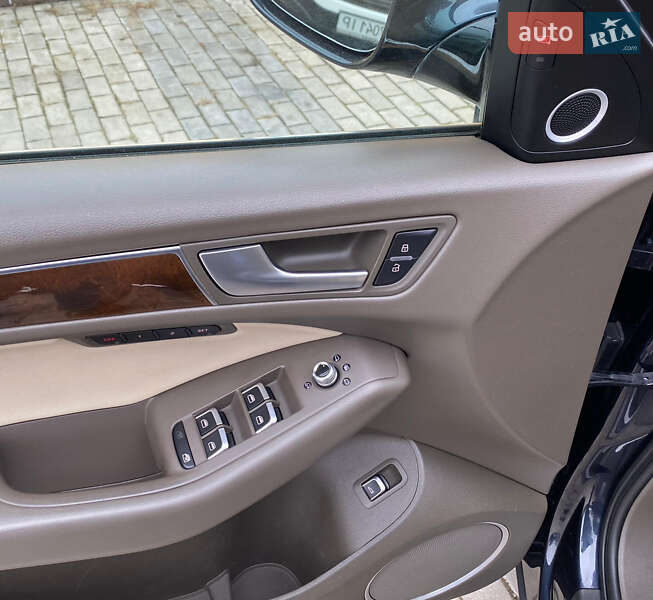 Позашляховик / Кросовер Audi Q5 2015 в Рівному