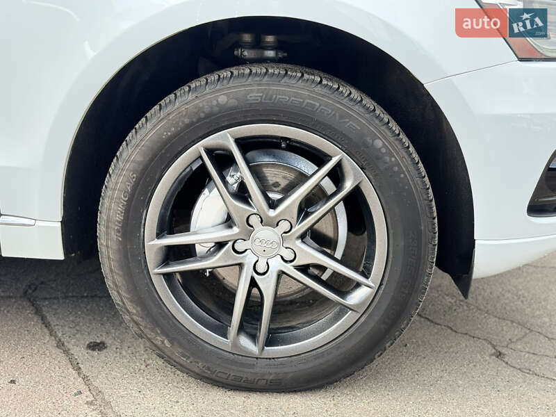 Внедорожник / Кроссовер Audi Q5 2016 в Сумах