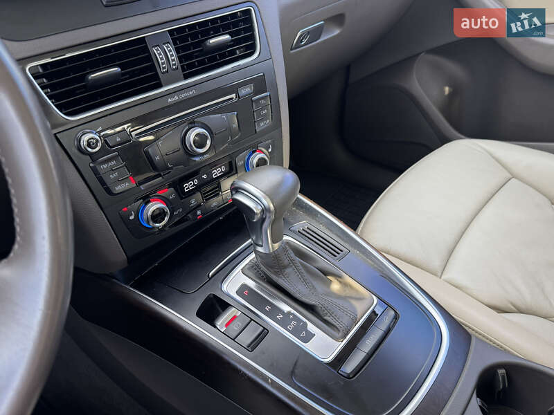 Внедорожник / Кроссовер Audi Q5 2016 в Сумах