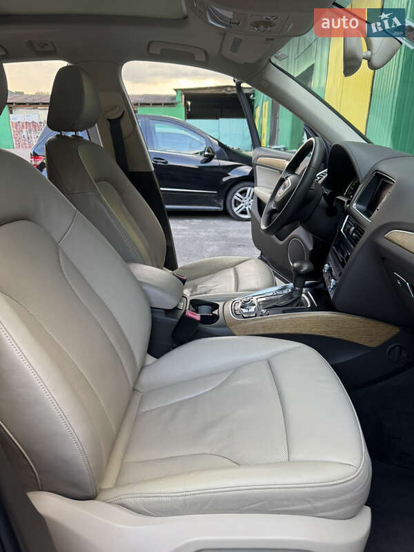 Позашляховик / Кросовер Audi Q5 2013 в Володимирі