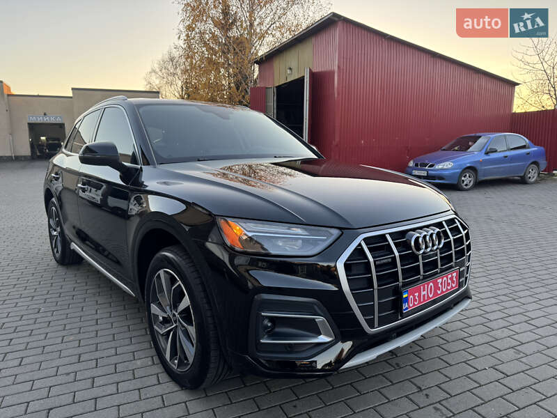 Позашляховик / Кросовер Audi Q5 2021 в Володимирі