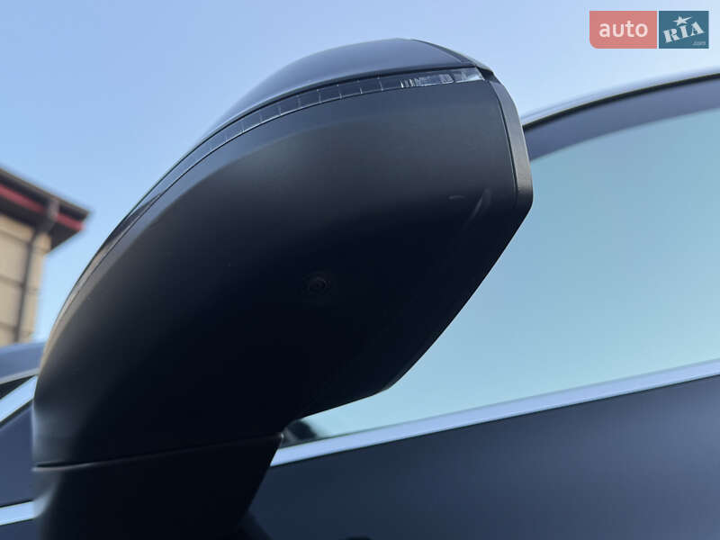 Позашляховик / Кросовер Audi Q5 2021 в Володимирі