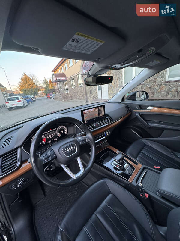 Позашляховик / Кросовер Audi Q5 2021 в Володимирі