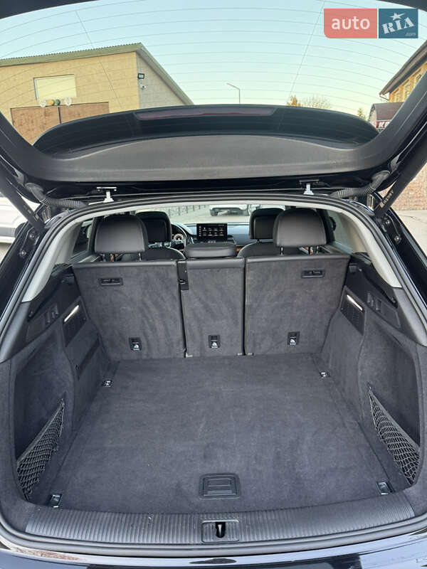 Позашляховик / Кросовер Audi Q5 2021 в Володимирі