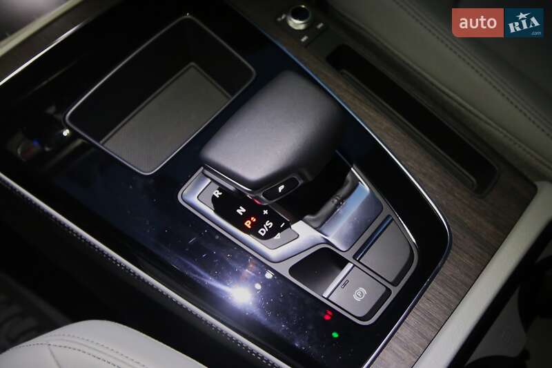 Позашляховик / Кросовер Audi Q5 2024 в Києві