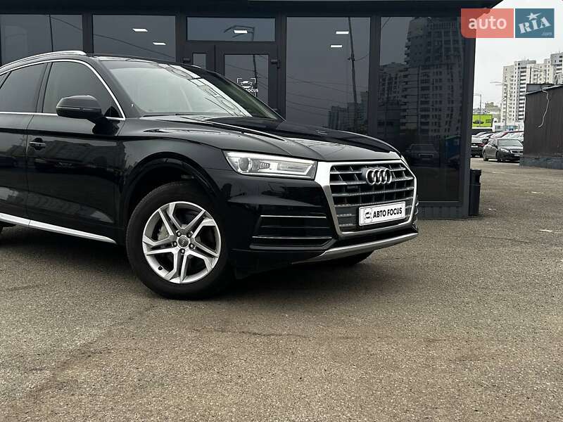 Внедорожник / Кроссовер Audi Q5 2019 в Киеве