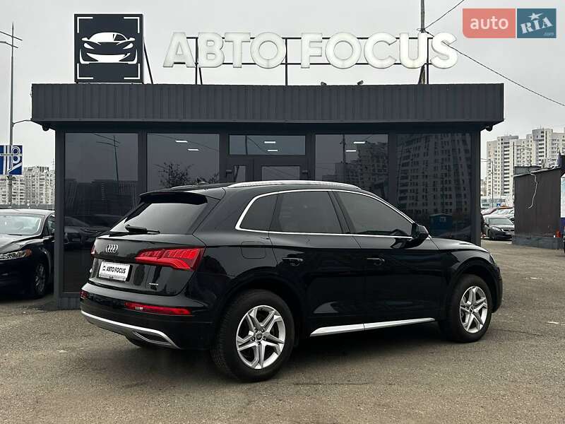 Внедорожник / Кроссовер Audi Q5 2019 в Киеве