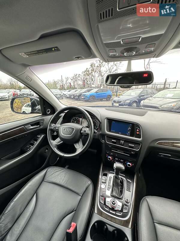 Внедорожник / Кроссовер Audi Q5 2013 в Белогородке